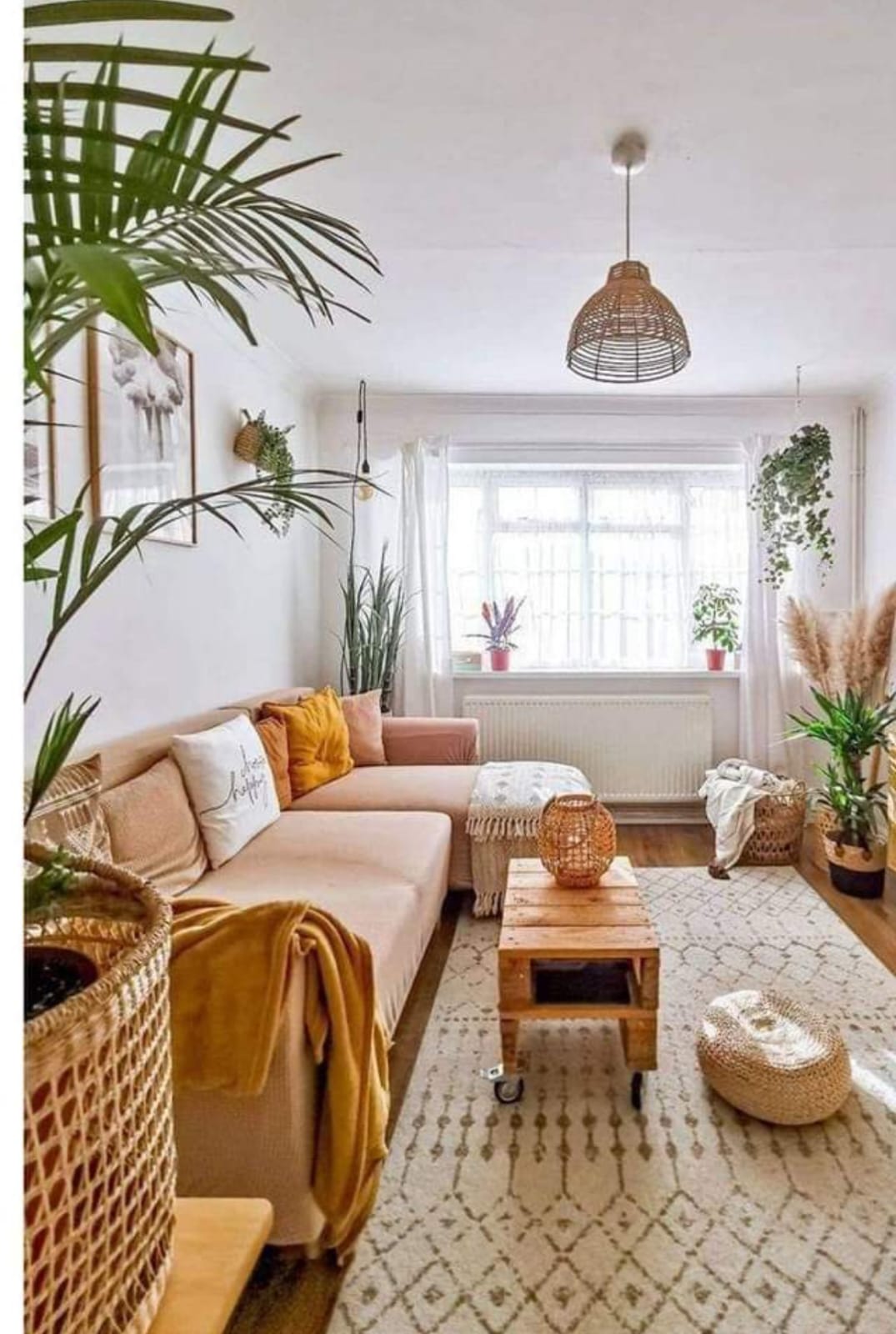 Home 20 Living Room 3